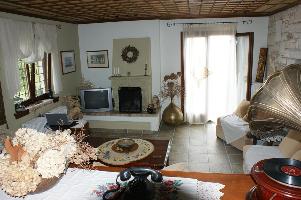 Guesthouse Kalosorisma Tsagkarada Eksteriør billede